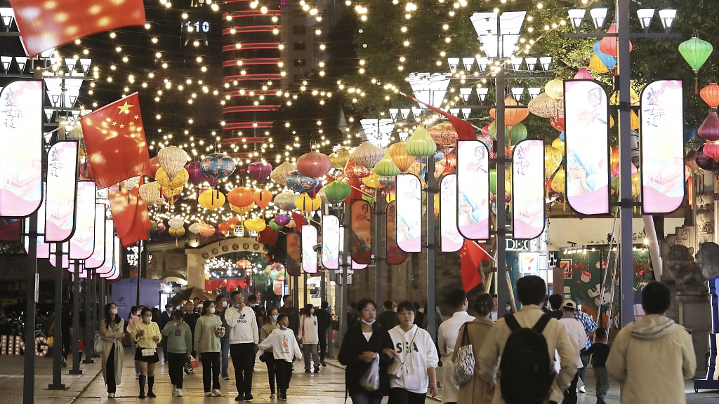 Data libur Hari Nasional menunjukkan kembali terjadi lonjakan konsumsi di Tiongkok